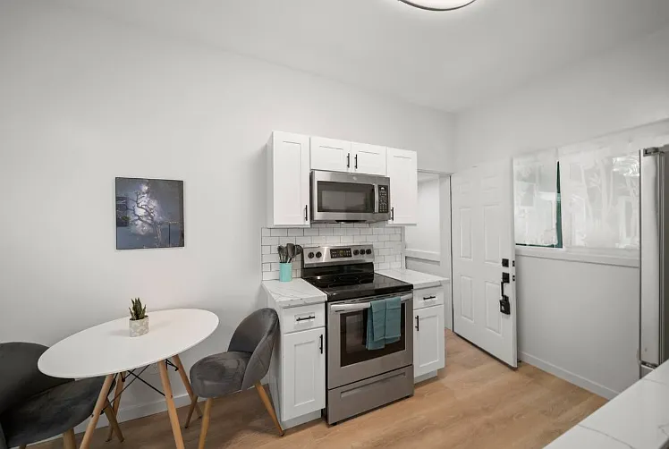 152 Kapaka St #B — Photo 9
