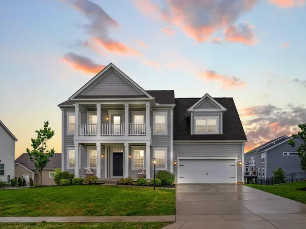 765 Avebury Dr, Pickerington, OH 43147