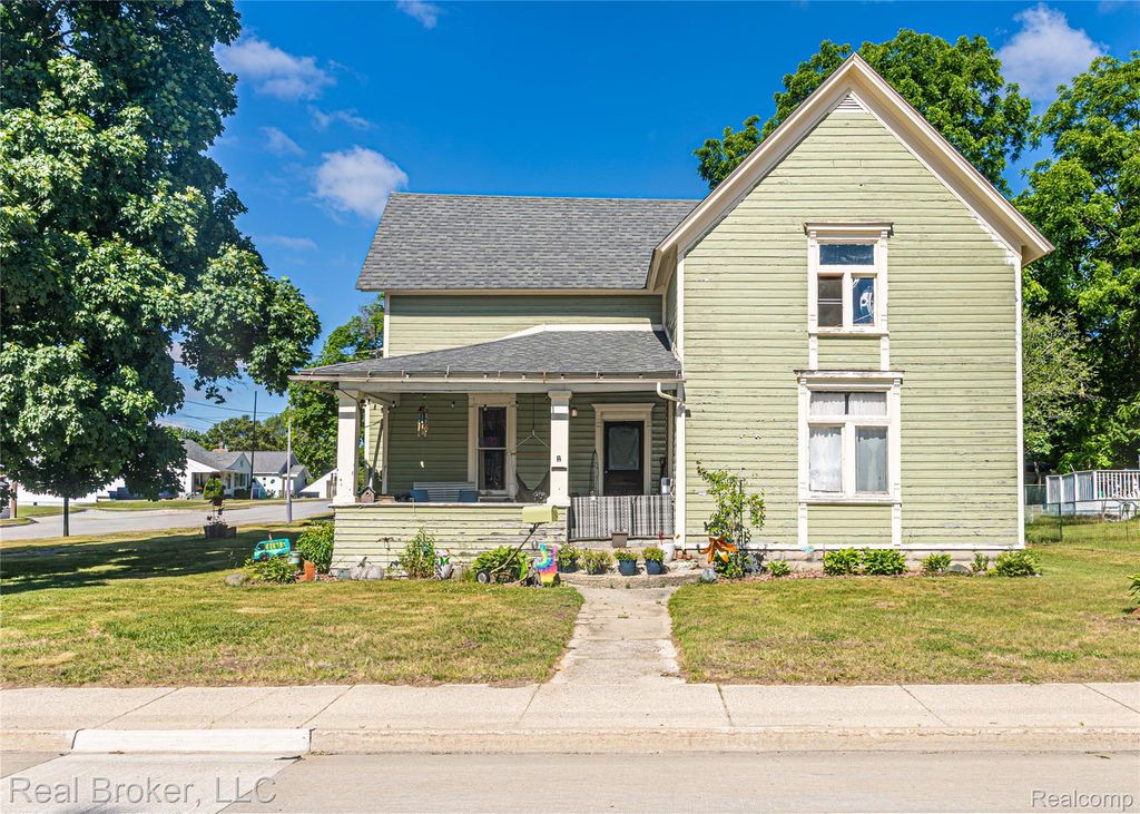 605 N Mill St, Clio, MI, Clio