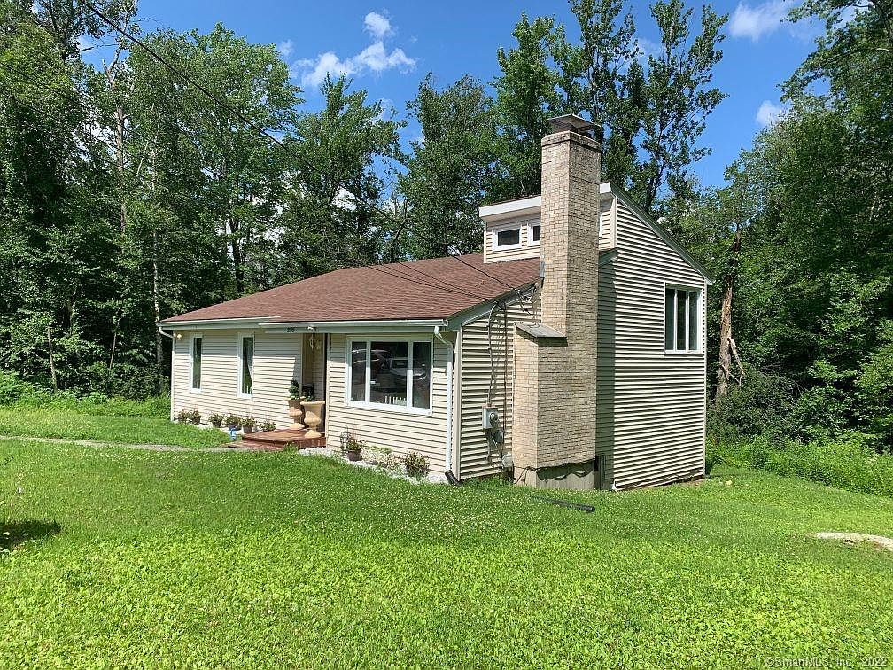 295 Torringford St, Winsted, CT 06098 Zillow