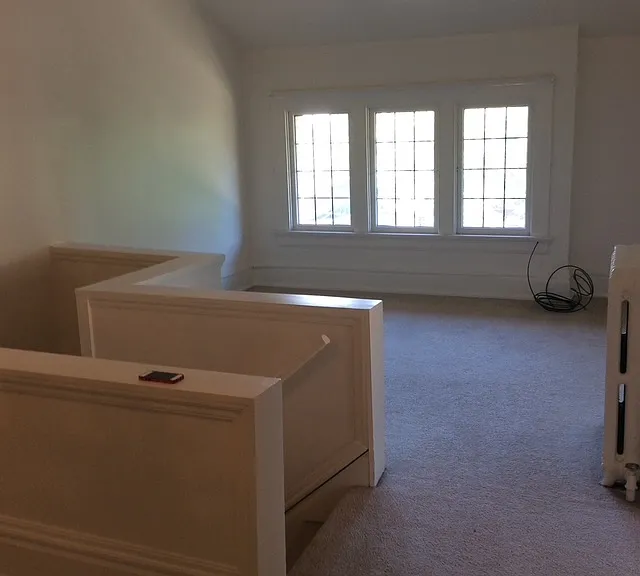 307 E Edison Ave — Photo 4