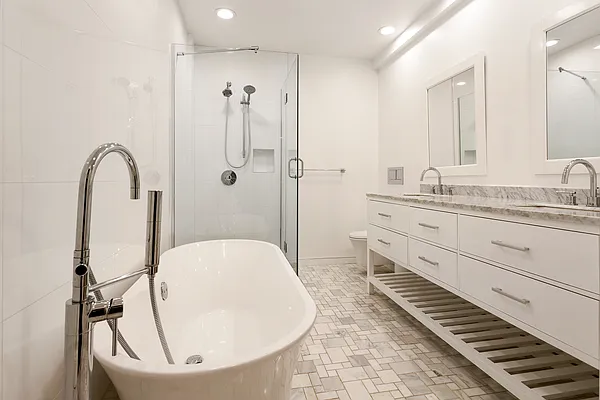 Rented by Corcoran | media 24