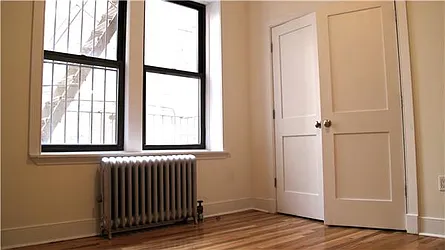 Rented by R New York