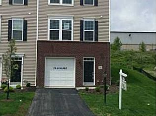 10 Truman Cir, Mc Kees Rocks, PA 15136