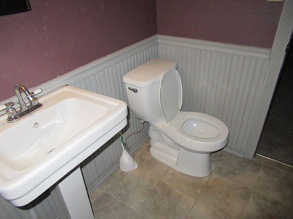 5th image of 6525 Seneca Trl