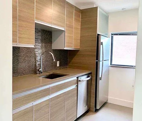 Rented by Yunan LLC | media 14