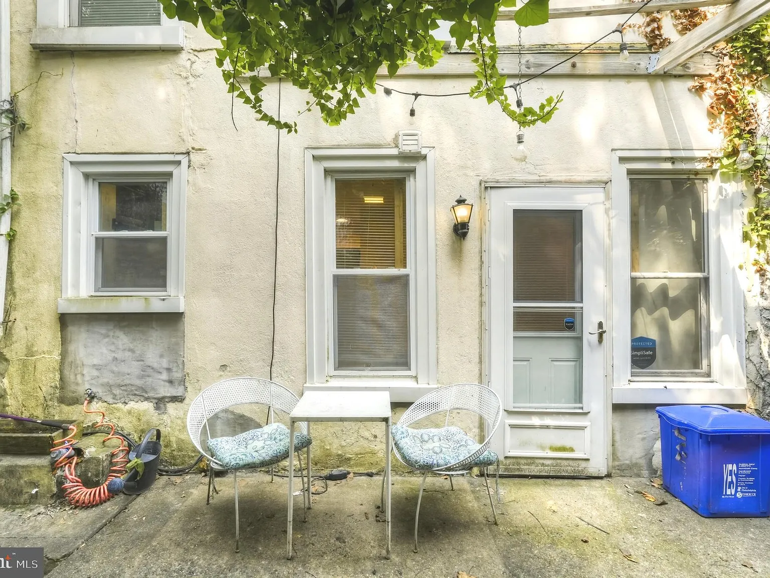2 bed, 2.0 bath, 1100 sqft, $1,600 — Photo 2
