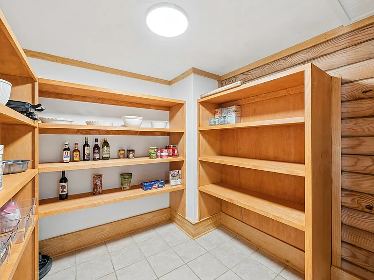 Kitchen Pantry