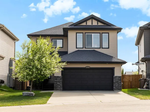 10107 93rd St, Morinville, AB T8R 0C4