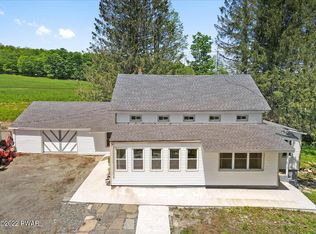 35 Equinunk Creek Rd, Lakewood, PA 18439