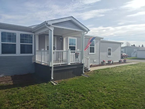1032 Cambry Cir #62, Grass Lake, MI 49240