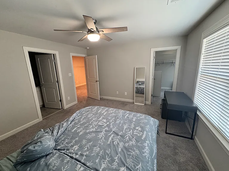455 Tender Oaks Ln N — Photo 32