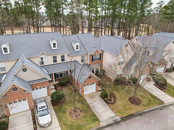 3rd image of 11221 Maplecroft Ct