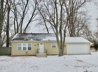 2433 Flower St, Joliet, IL 60435