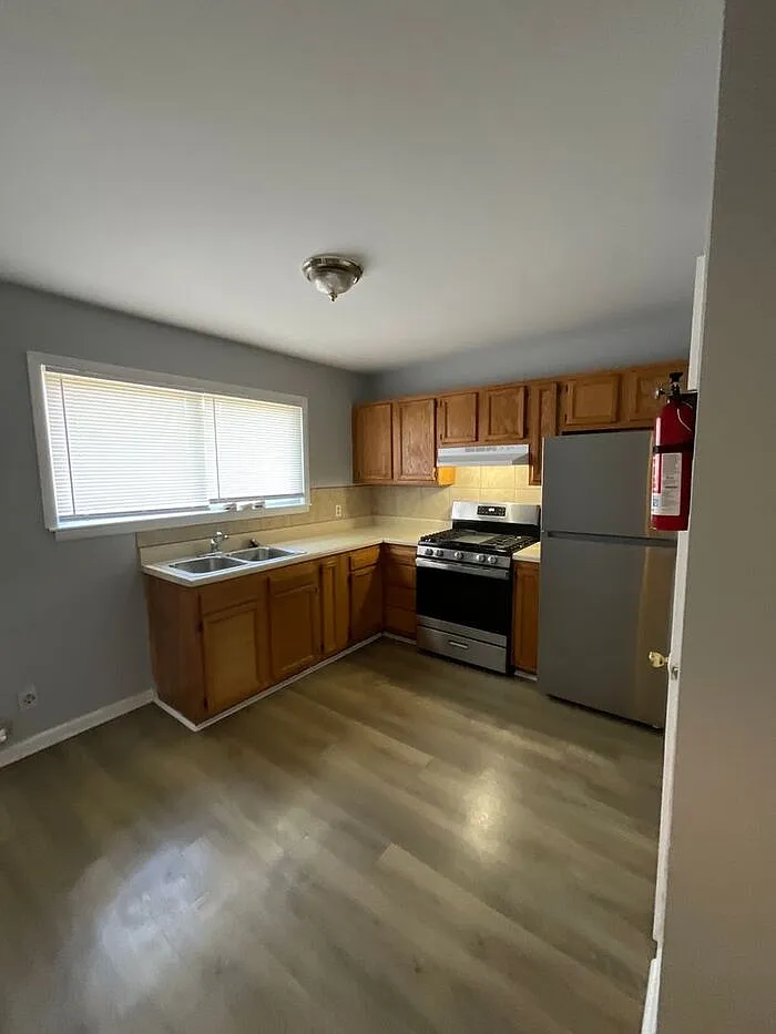 2 bed, 1.0 bath, 850 sqft, $1,100 — Photo 4