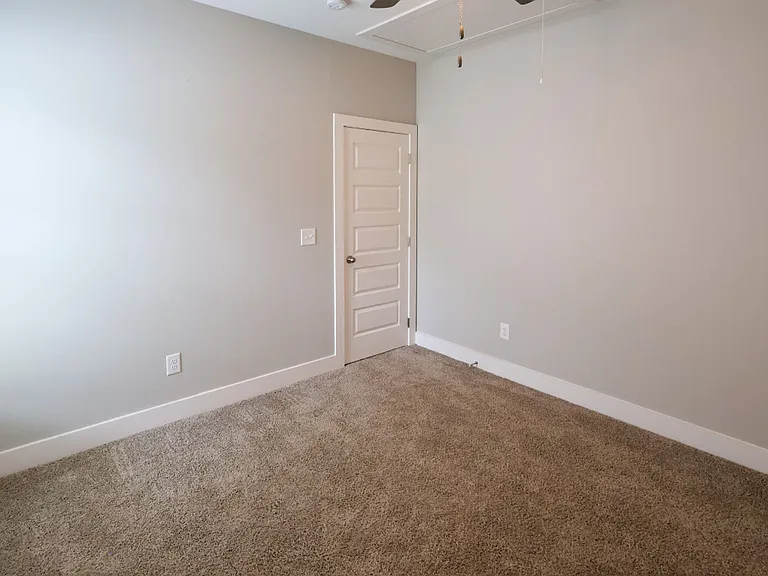 1108 Woodland Cir — Photo 6