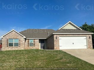 713 S Patterson Dr, Moore, OK 73160
