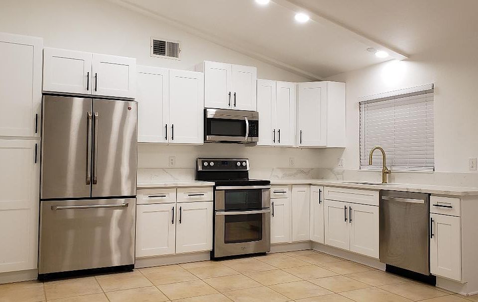 1st image of 52740 Avenida Vallejo