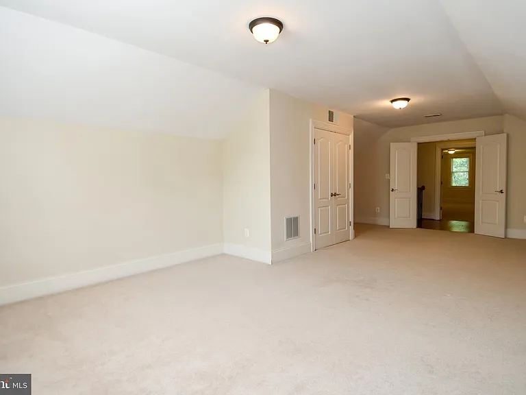 7104 Old Dominion Dr — Photo 59