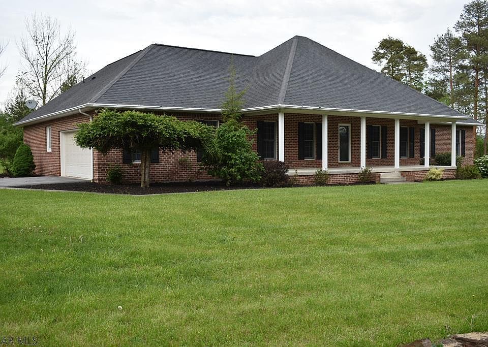 1st image of 117 Maddox Dr