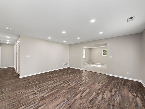 5th image of 148 Fairwood Dr