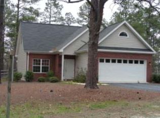 50 Longleaf Dr E, Pinehurst, NC 28374