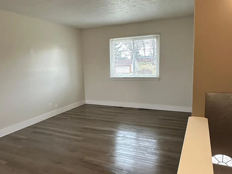 5202 Charm St SW — Photo 10