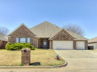 2275 Bradford Ave, Newcastle, OK 73065