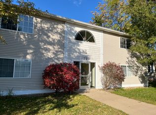 240 W McKinley Ave APT 11, Zeeland, MI 49464
