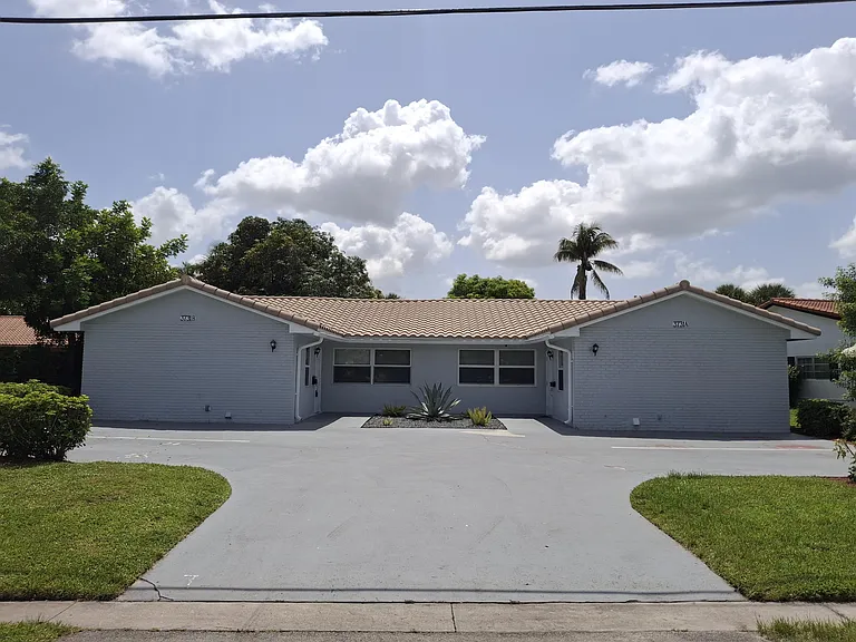3731 NW 110th Ave #A-B — Photo 1