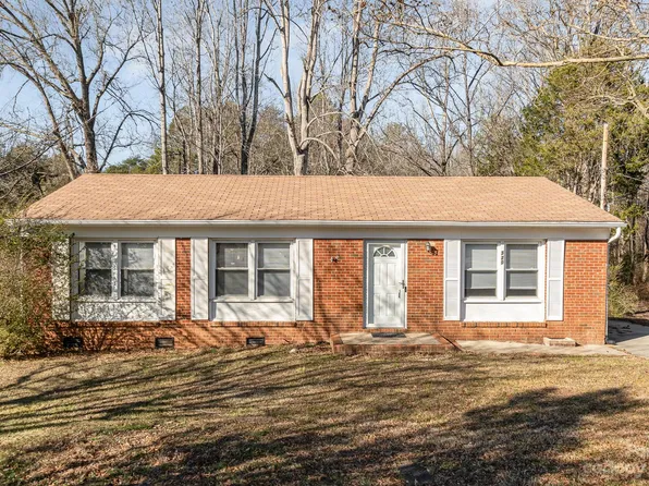 320 Wooddale Dr, Dallas, NC 28034