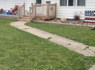 625 Lyndale Ave, Spring Valley, MN 55975