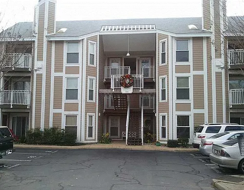 512 24th St #304 Photo 1