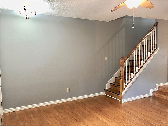 5th image of 1411 Gracy Farms Ln APT 77