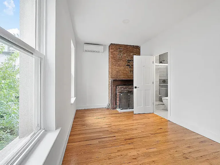 154 N 9th St #REAR — Photo 8