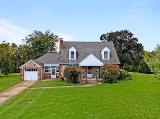 211 Stuart Ave, Stuarts Draft, VA 24477