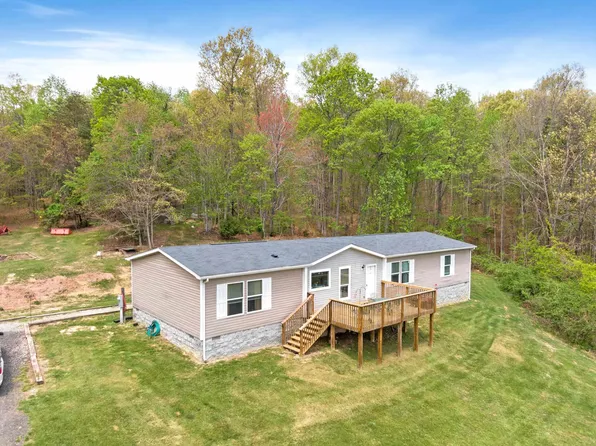 7175 Ashley Dr, Hiwassee, VA 24347