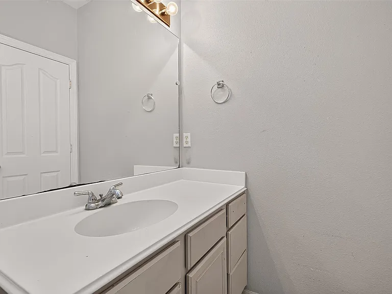 8503 Raybluff Ln — Photo 26