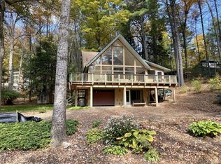 64 High Point Dr, Amherst, MA 01002