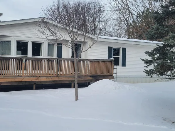 48568 Lakeview Ave E, Utica, MI 48317