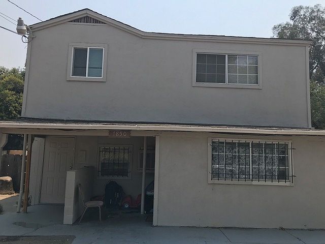 1st image of 1850 W Acacia St