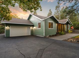 615 Big Canyon Dr, Mount Shasta, CA 96067