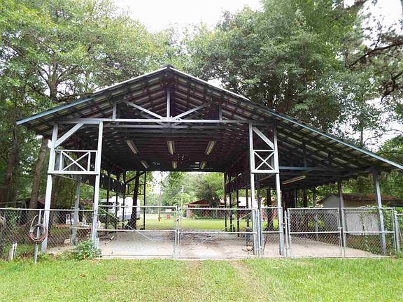 5th image of 924 County Road 619
