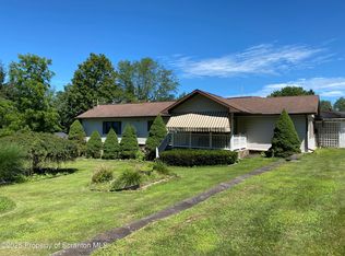 21 Sunrise Blvd, Lake Ariel, PA 18436