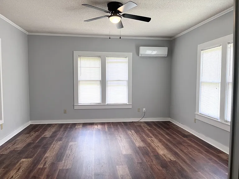 208 Donaldson St — Photo 10