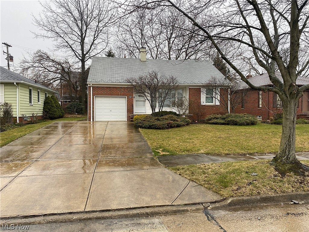 6467 Buckingham Dr, Parma, OH 44129 Zillow