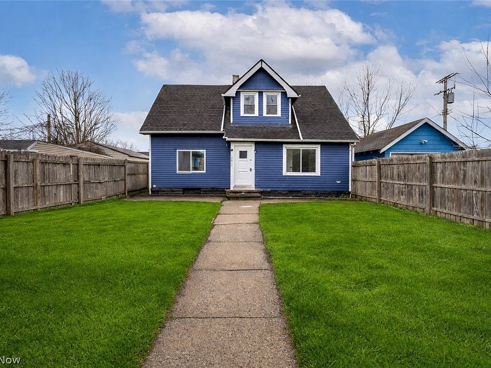 1st image of 12831 Carrington Ave