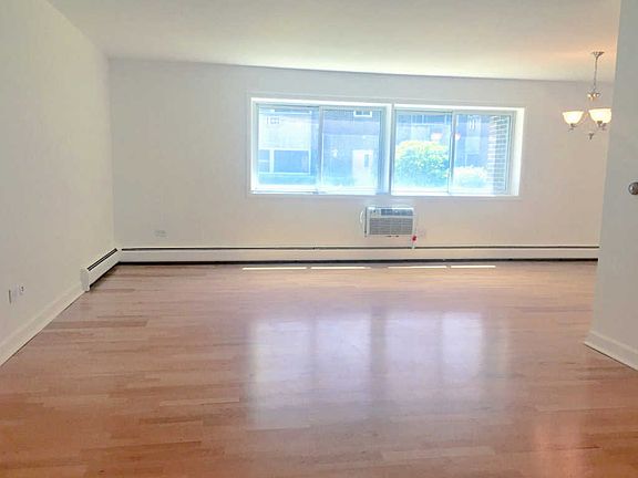 5th image of 10015 Beverly Dr APT 102