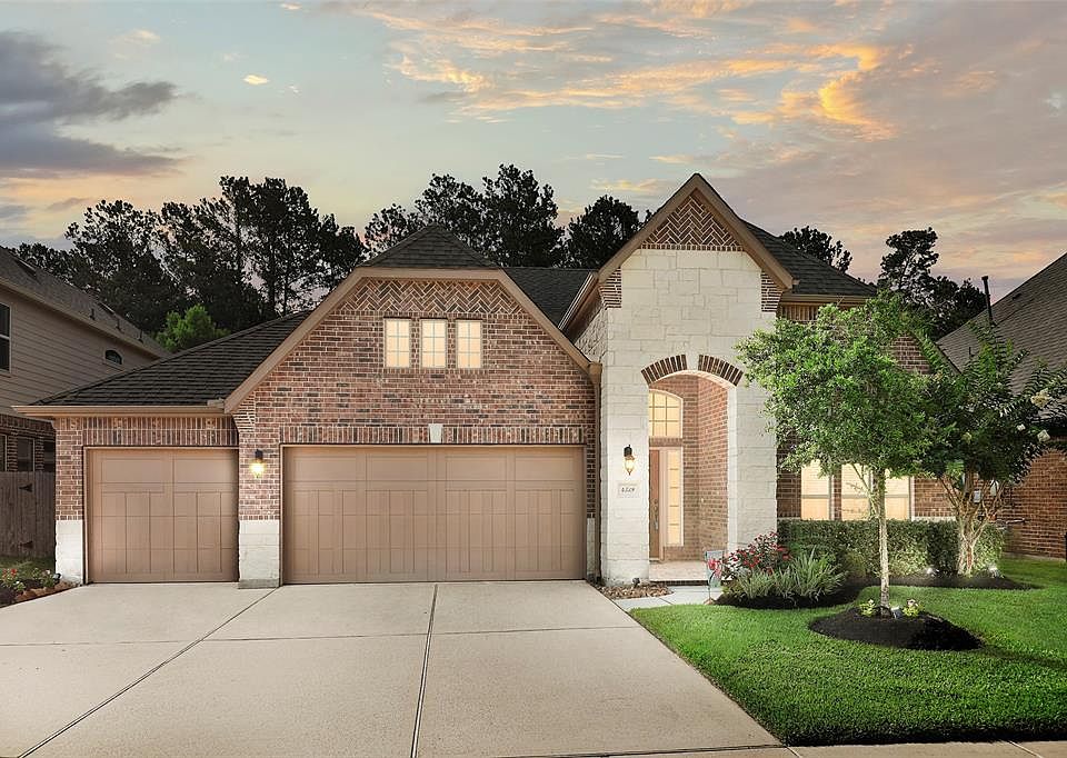 Now is your chance to live in the beautiful McKenzie Park subdivision!