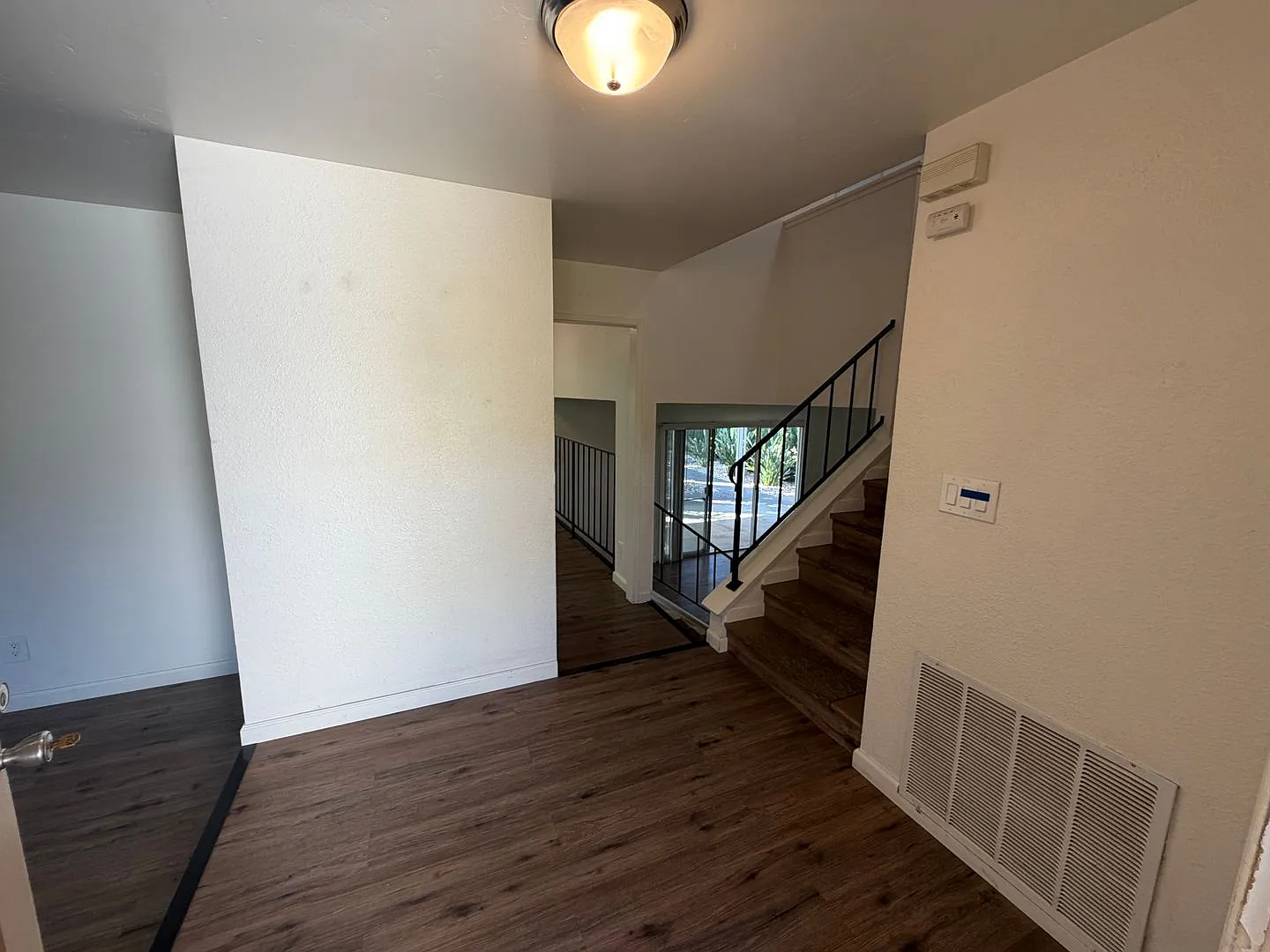 4 Bed / 2.5 Bath | Rosemont Park Single Family Home Available Now — Photo 4